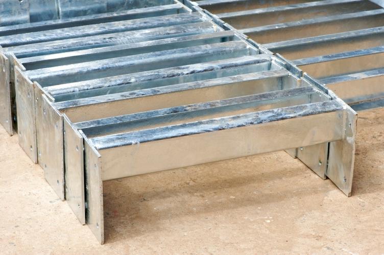 Phân biệt mạ kẽm nhúng nóng và mạ kẽm điện phân 4 Phân biệt mạ kẽm nhúng nóng và mạ kẽm điện phân