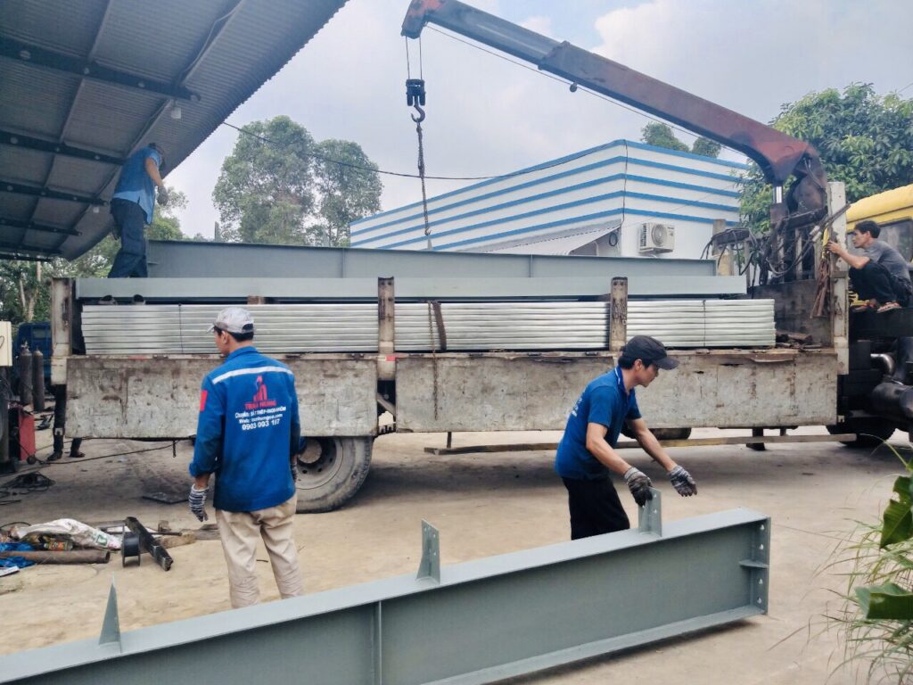 Thép hộp mạ kẽm 30x60 giá bao nhiêu 4 tran hung metal van khuon